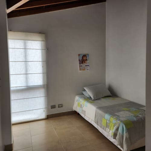 Casa de 5 alcobas en venta en Escobero, Envigado, 204 m² · foto 10 de 24