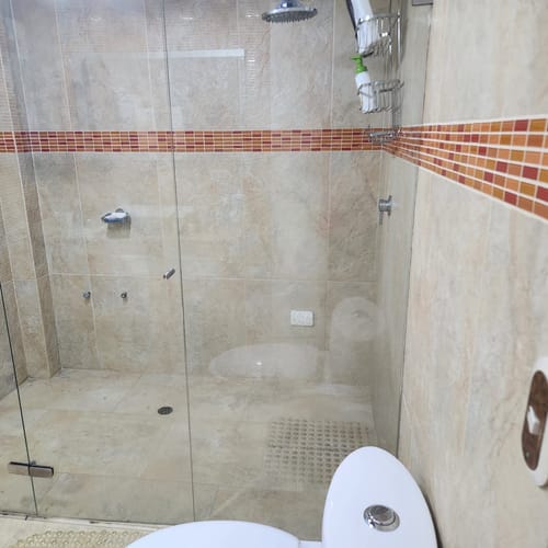Casa de 5 alcobas en venta en Escobero, Envigado, 204 m² · foto 11 de 24