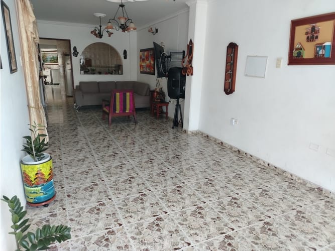 Casa de 8 alcobas en venta en El Prado, Palmira, 276 m² · foto 9 de 24