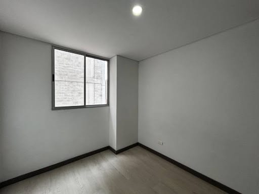 Apartamento de 2 alcobas en venta en Yarumito, Sabaneta, 60 m² · foto 12 de 14