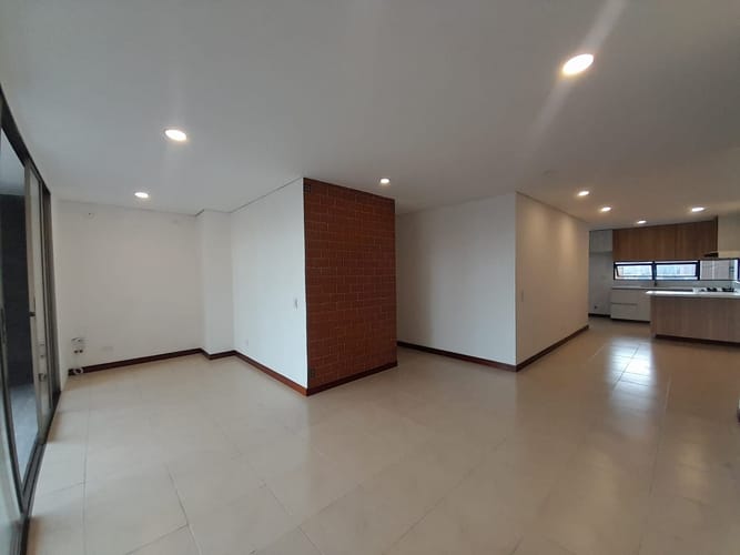 Apartamento de 3 alcobas en arriendo en Alejandría, Medellín, 135 m² · foto 4 de 17