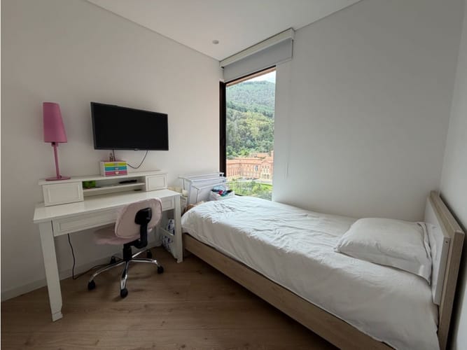 Apartamento de 4 alcobas en venta en El Refugio, Bogotá, 365 m² · foto 6 de 21