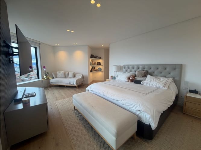 Apartamento de 4 alcobas en venta en El Refugio, Bogotá, 365 m² · foto 19 de 21