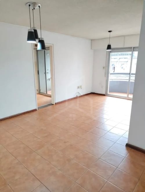 Alquiler Apartamento en el Centro con 2 Dormitorios Frente al Puerto · Foto 3
