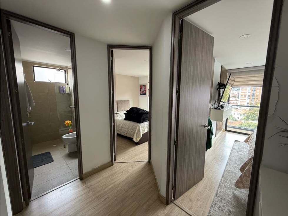 Apartamento en venta en Cedritos, Bogotá · foto 3 de 13