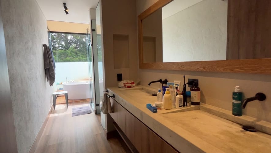 Casa de 5 alcobas en venta en Guamito, La Ceja, 495 m² · foto 6 de 24