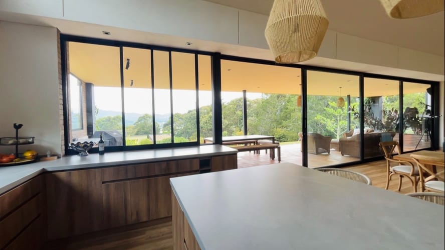 Casa de 5 alcobas en venta en Guamito, La Ceja, 495 m² · foto 13 de 24