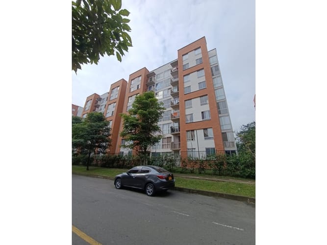 Apartamento de 2 alcobas en venta en Valle Del Lili, Cali, 58 m² · foto 2 de 24