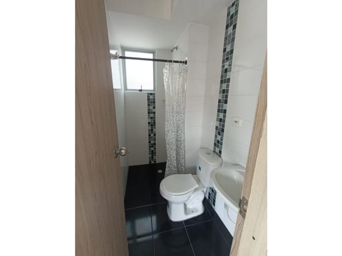Apartamento de 2 alcobas en venta en Valle Del Lili, Cali, 58 m² · foto 18 de 24