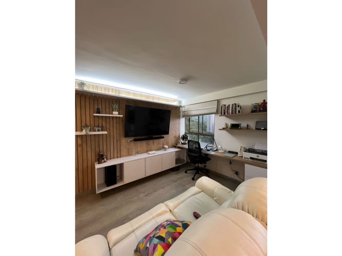 Apartamento de 2 alcobas en venta en Loma De Los Bernal, Medellín, 70 m² · foto 8 de 24