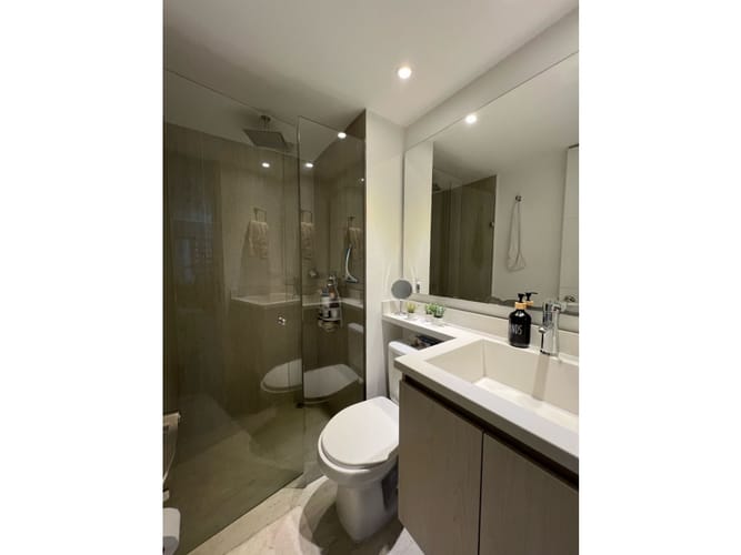 Apartamento de 2 alcobas en venta en Loma De Los Bernal, Medellín, 70 m² · foto 9 de 24