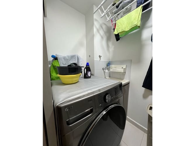 Apartamento de 2 alcobas en venta en Loma De Los Bernal, Medellín, 70 m² · foto 16 de 24