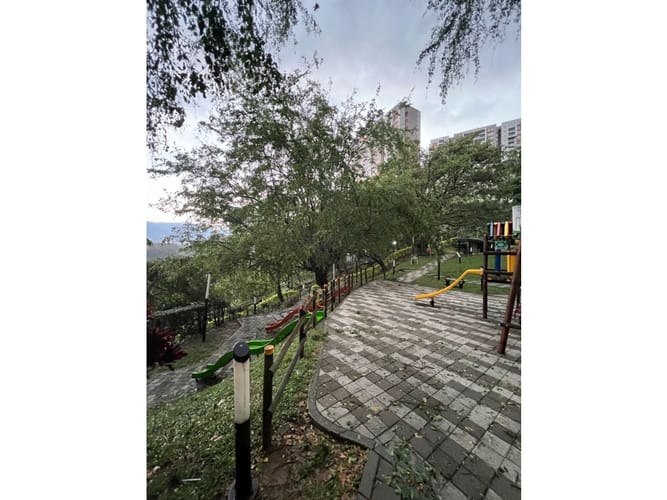 Apartamento de 2 alcobas en venta en Loma De Los Bernal, Medellín, 70 m² · foto 18 de 24