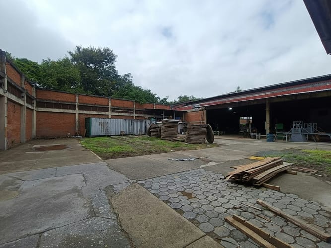 Bodega en arriendo en Las Delicias, Cali, 2700 m² · foto 17 de 21