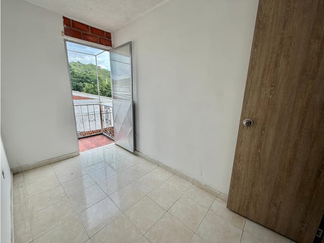 Apartamento de 4 alcobas en venta en Rincon De Giron Parte Alta, Girón, 93 m² · foto 6 de 20