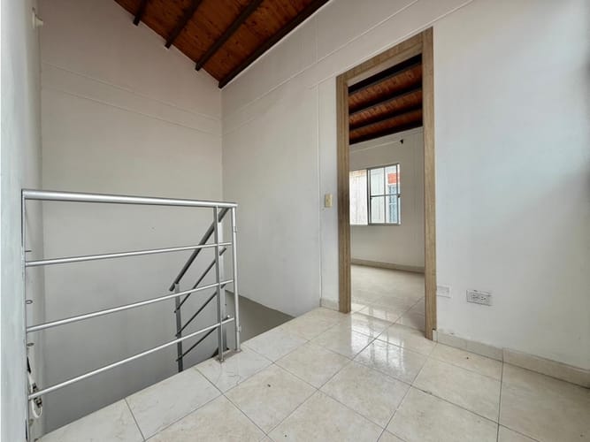 Apartamento de 4 alcobas en venta en Rincon De Giron Parte Alta, Girón, 93 m² · foto 17 de 20