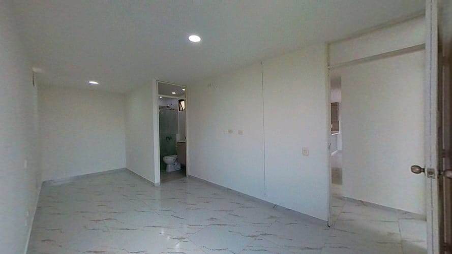Apartamento de 3 alcobas en venta en Los Comuneros I Etapa, Cali, 77 m² · foto 5 de 18