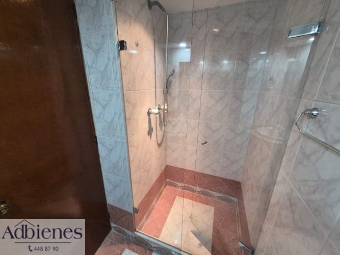 Apartamento de 2 alcobas en arriendo en Laureles, Medellín, 75 m² · foto 10 de 13