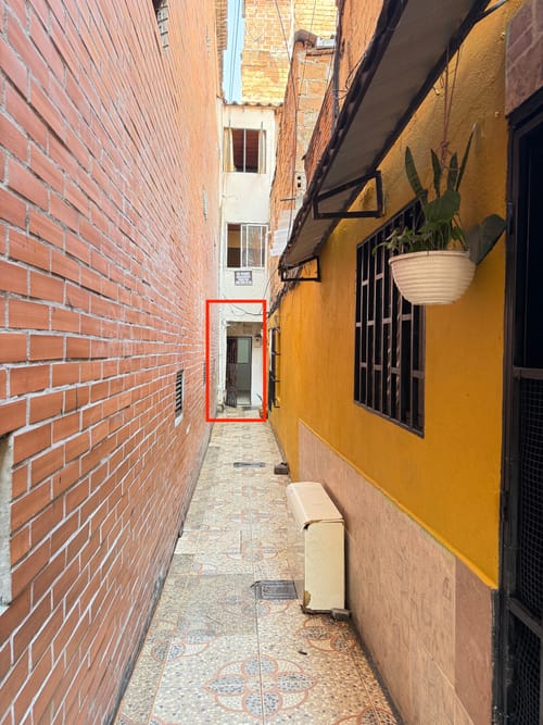 Apartamento en venta en Manrique Central, Medellín · foto 13 de 14