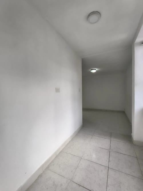 Apartamento de 3 alcobas en arriendo en Loma Del Indio, Medellín, 75 m² · foto 6 de 10