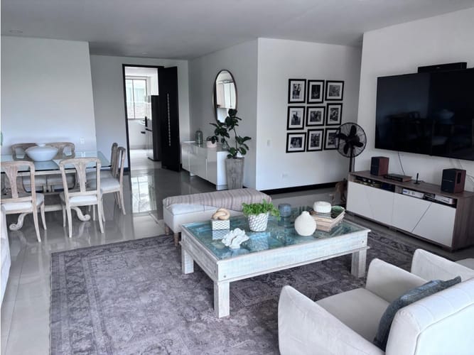 Apartamento de 2 alcobas en venta en Santa Monica, Cali, 127 m² · foto 3 de 20
