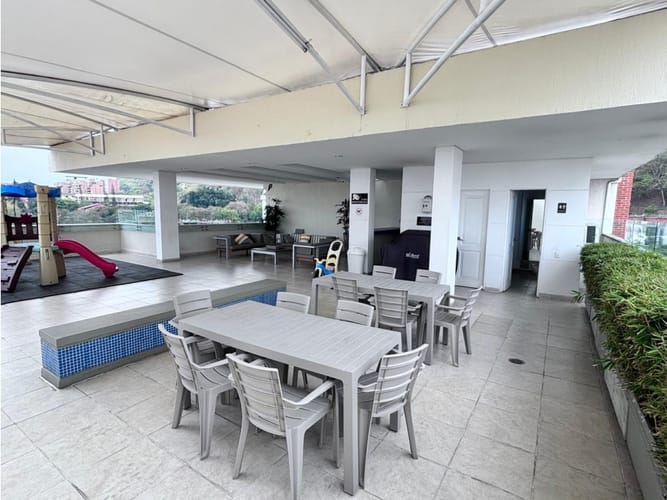 Apartamento de 2 alcobas en venta en Santa Monica, Cali, 127 m² · foto 18 de 20