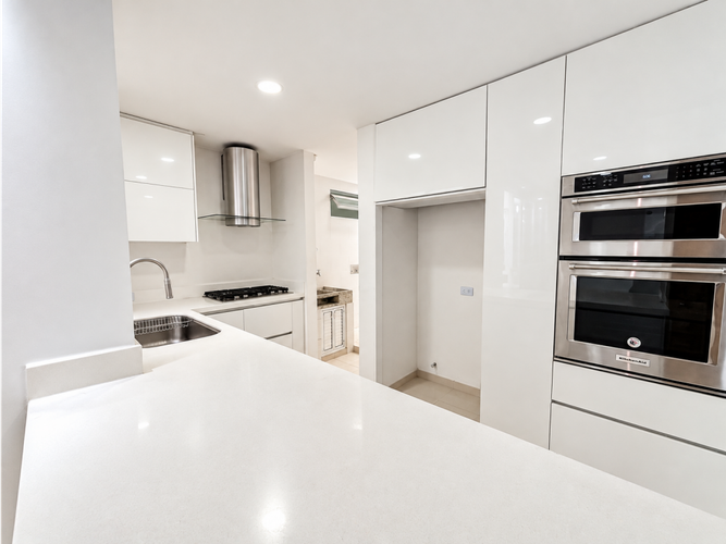 Casa de 5 alcobas en venta en El Castillo, Jamundí, 317 m² · foto 4 de 24