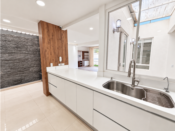 Casa de 5 alcobas en venta en El Castillo, Jamundí, 317 m² · foto 11 de 24