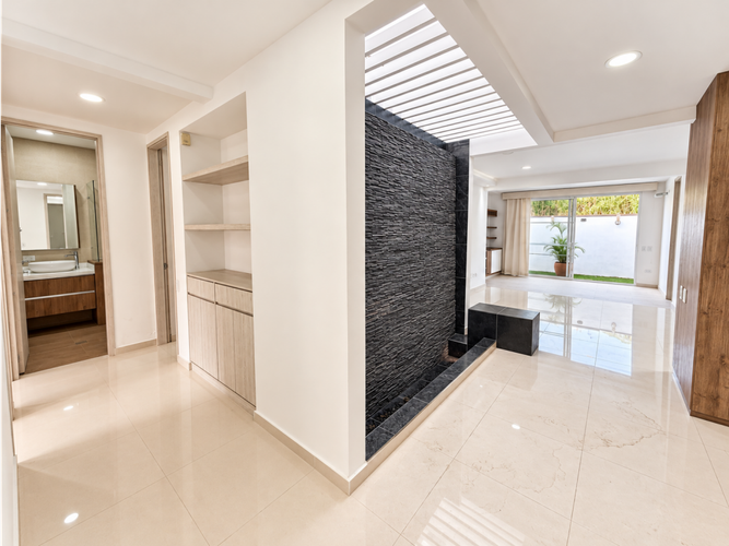 Casa de 5 alcobas en venta en El Castillo, Jamundí, 317 m² · foto 19 de 24