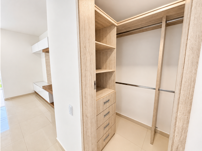 Casa de 5 alcobas en venta en El Castillo, Jamundí, 317 m² · foto 22 de 24