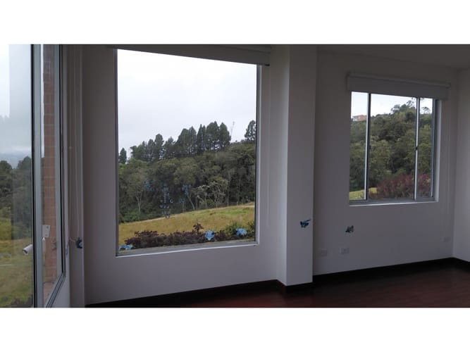 Casa de 4 alcobas en venta en Yerbabuena, Sopó, 442 m² · foto 6 de 20