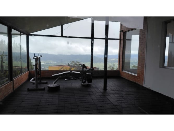 Casa de 4 alcobas en venta en Yerbabuena, Sopó, 442 m² · foto 8 de 20