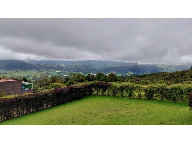 Casa de 4 alcobas en venta en Yerbabuena, Sopó, 442 m² · foto 11 de 20