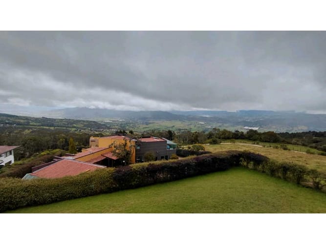 Casa de 4 alcobas en venta en Yerbabuena, Sopó, 442 m² · foto 12 de 20