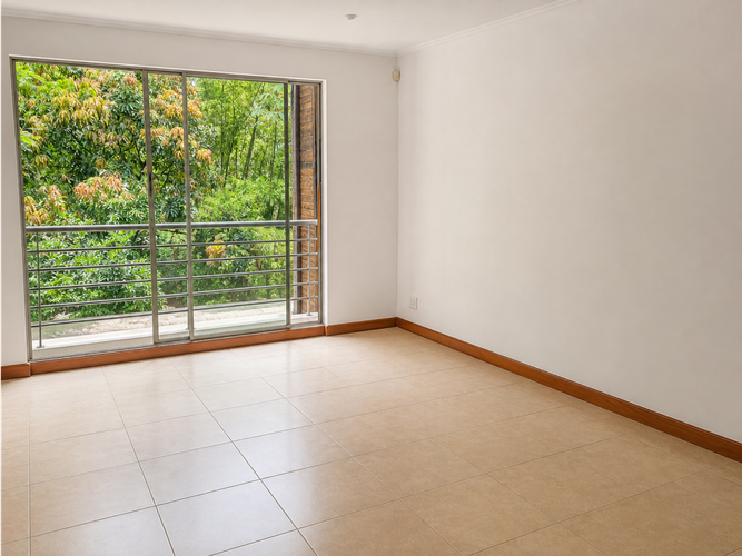 Casa de 3 alcobas en venta en Loma El Atravesado, Envigado, 240 m² · foto 13 de 24