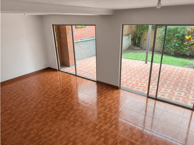 Casa de 3 alcobas en venta en Loma El Atravesado, Envigado, 240 m² · foto 22 de 24