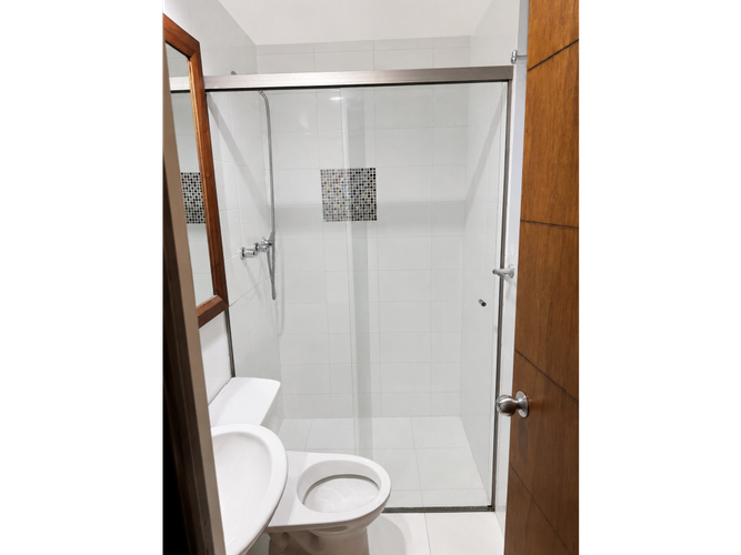Casa de 3 alcobas en venta en Loma El Atravesado, Envigado, 240 m² · foto 24 de 24
