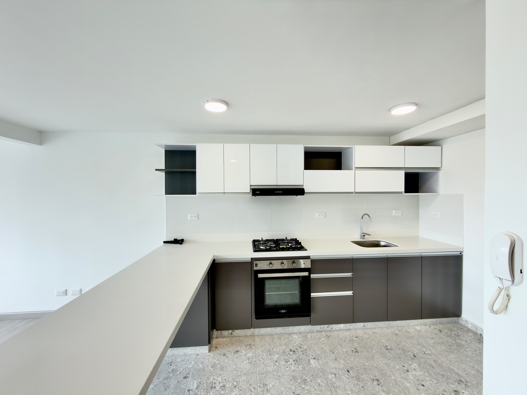 Apartamento en venta en Santa Teresa, Bogotá · foto 3 de 15