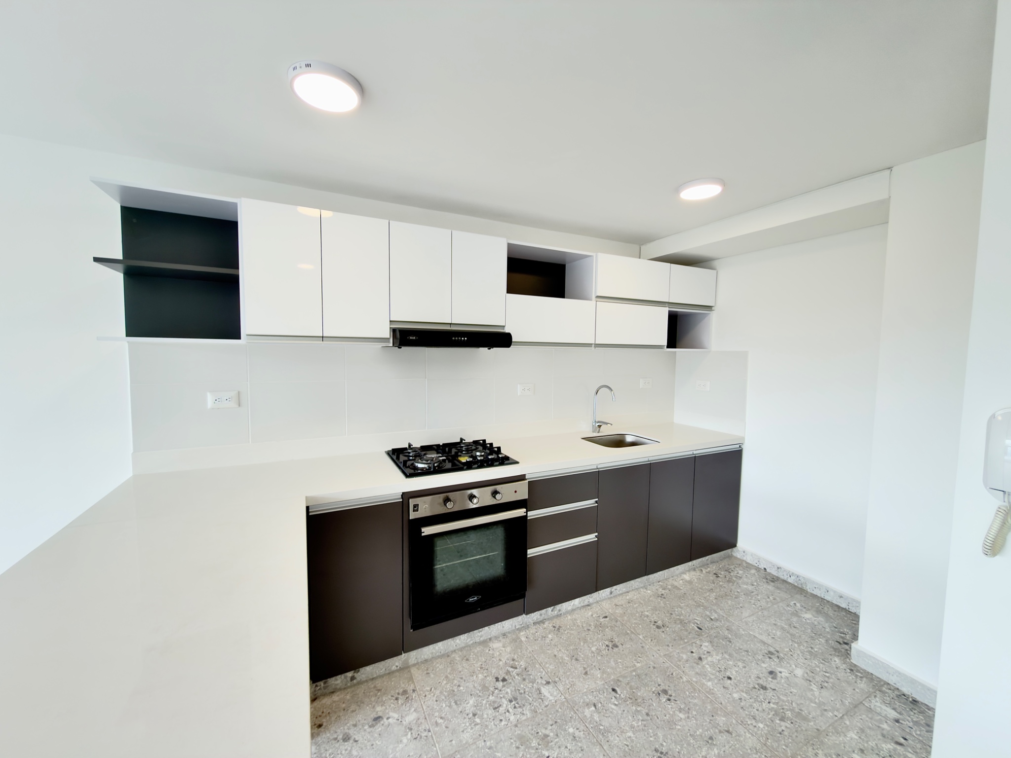 Apartamento en venta en Santa Teresa, Bogotá · foto 2 de 15