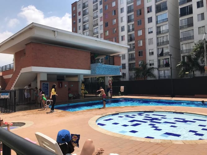 Apartamento de 2 alcobas en venta en Conjunto Residencial Rincon De La Flora, Cali, 62 m² · foto 2 de 20