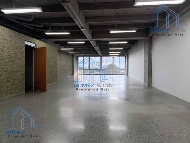 Oficina en arriendo en El Poblado, Medellín, 176 m² · foto 6 de 10