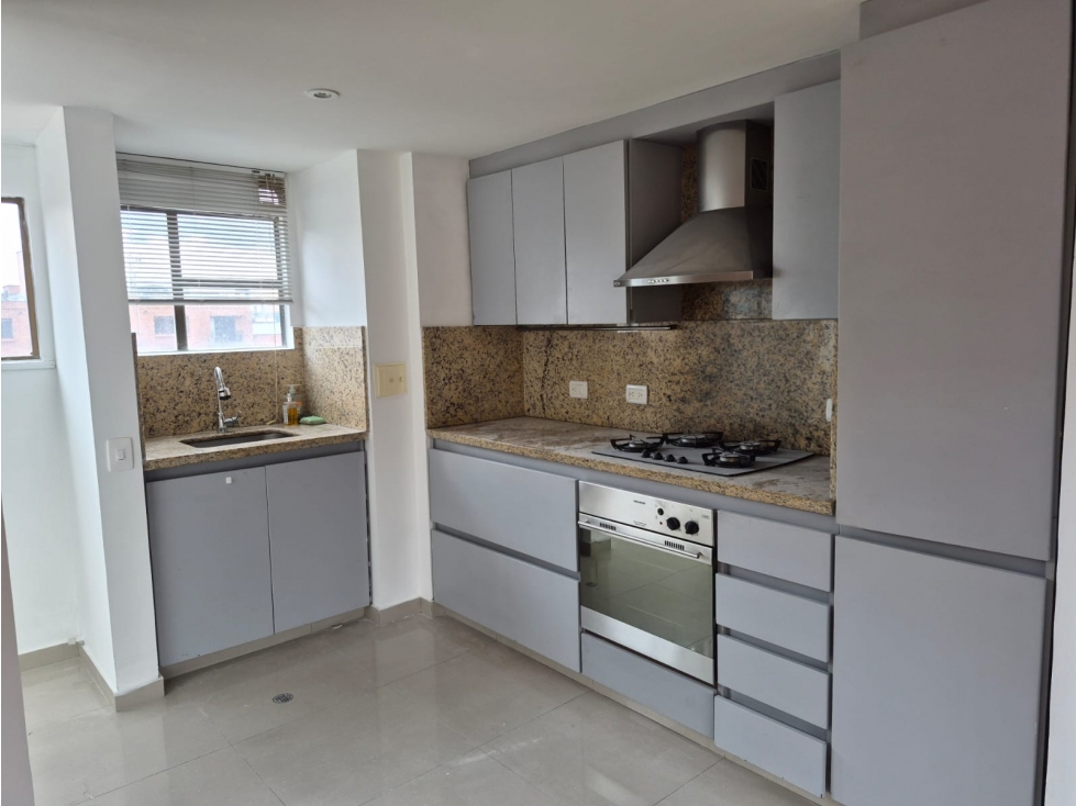 Apartamento en venta en Los Rosales, Bogotá · foto 5 de 13