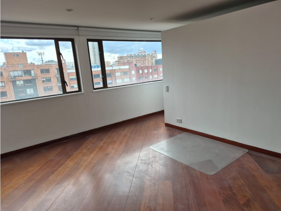 Apartamento en venta en Los Rosales, Bogotá · foto 6 de 13