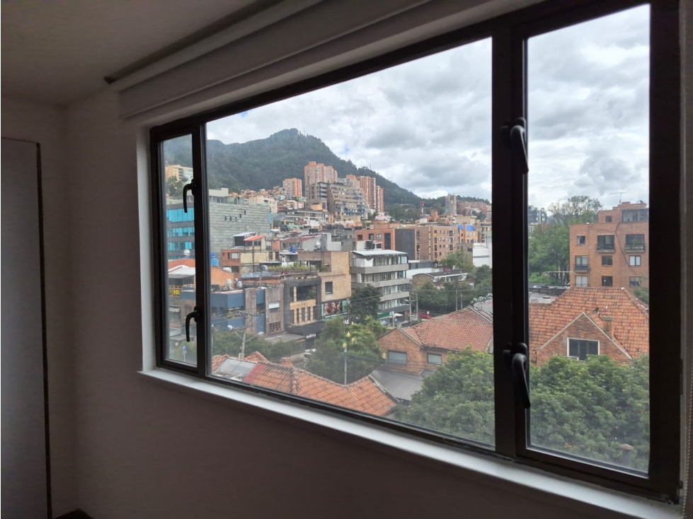 Apartamento en venta en Los Rosales, Bogotá · foto 9 de 13