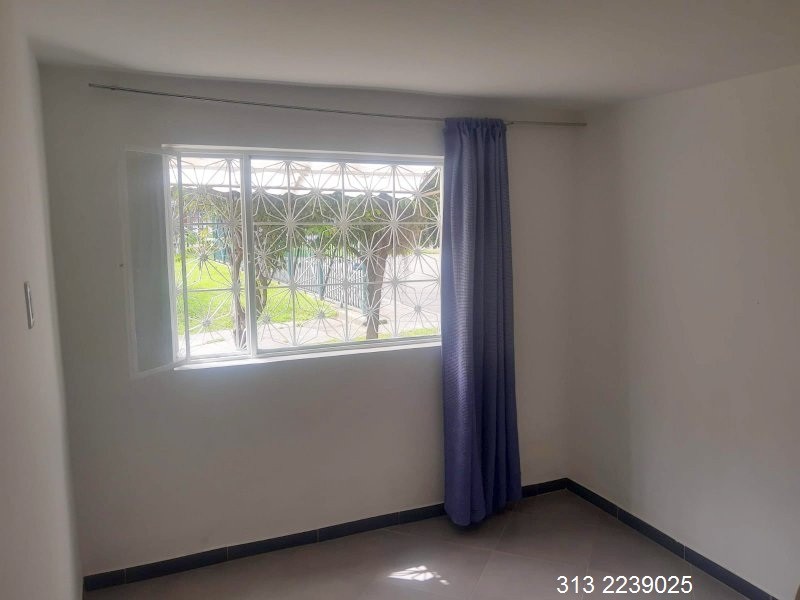 Casa en venta en Engativá, Bogotá · foto 4 de 13