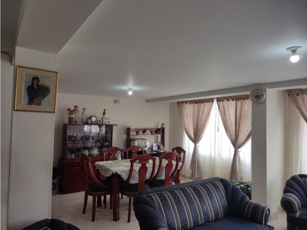 Casa en venta en Centro Fontibon, Bogotá · foto 18 de 24