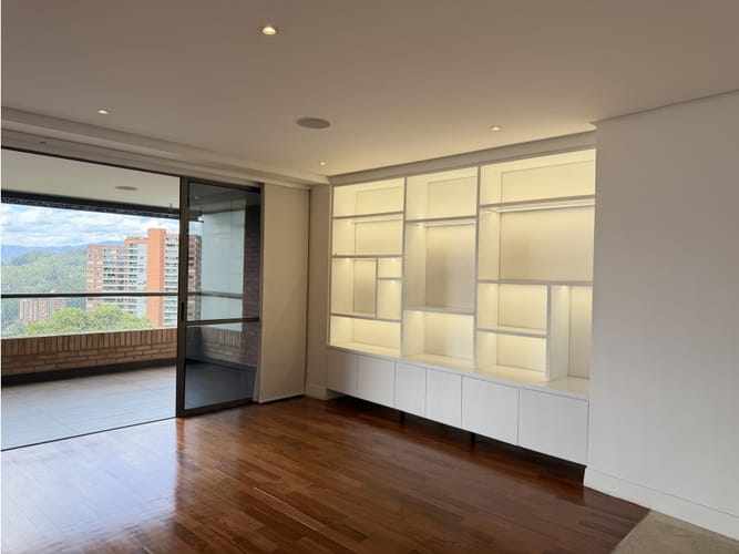 Apartamento de 3 alcobas en venta en La Calera, Medellín, 260 m² · foto 5 de 24