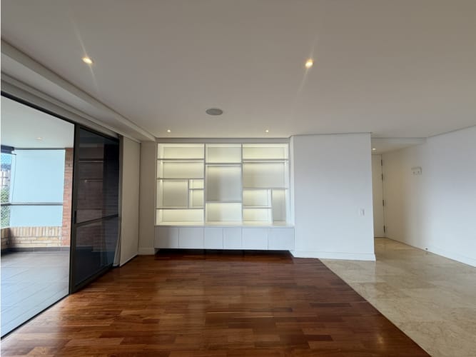 Apartamento de 3 alcobas en venta en La Calera, Medellín, 260 m² · foto 6 de 24