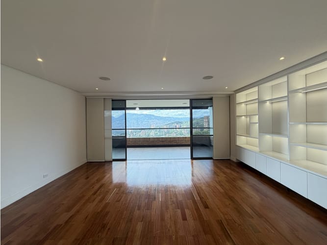 Apartamento de 3 alcobas en venta en La Calera, Medellín, 260 m² · foto 7 de 24