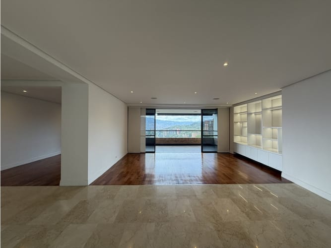 Apartamento de 3 alcobas en venta en La Calera, Medellín, 260 m² · foto 9 de 24